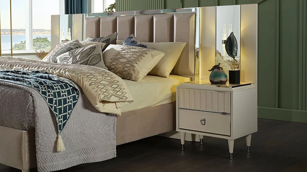 Gravita Noptiera Ivory